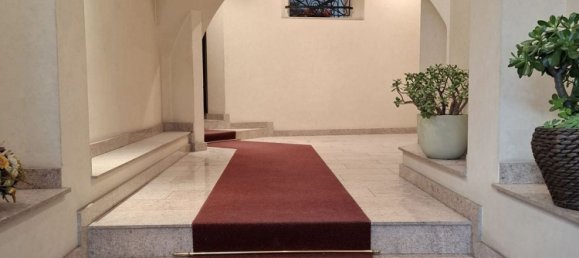 4 rooms Apartment in Trieste, Italy No. 123804 2