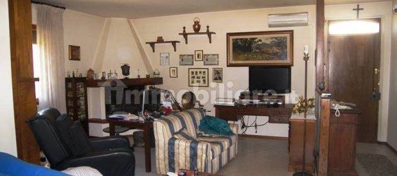 3 bedrooms Apartment in Sinalunga, Italy No. 217170 2
