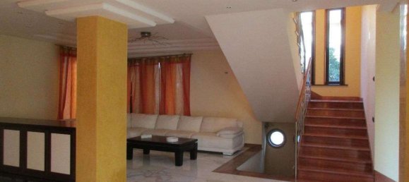 11-Zimmer Haus in Casalnuovo di Napoli, Italy, Nr. 303815 2