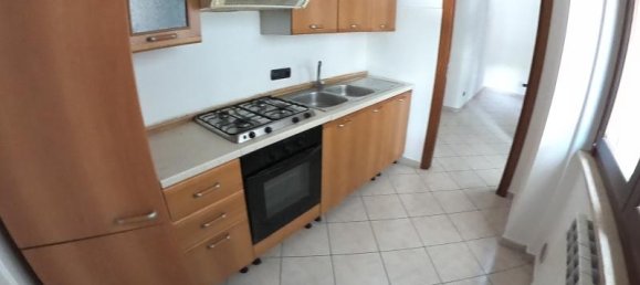 Квартира с 3 комнатами в Козенца, Италия № 76051 12