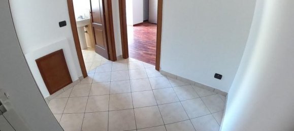 Квартира с 3 комнатами в Козенца, Италия № 76051 16