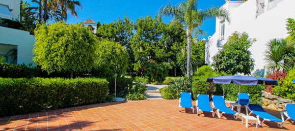 2 bedrooms Apartment in Marbella, Spain No. 106580 2