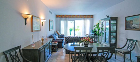 2 bedrooms Apartment in Marbella, Spain No. 106580 7