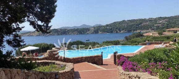 Apartamento de 3 habitaciónes en Olbia, Italy No. 300200 3