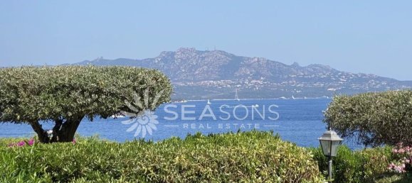 Apartamento de 3 habitaciónes en Olbia, Italy No. 300200 37