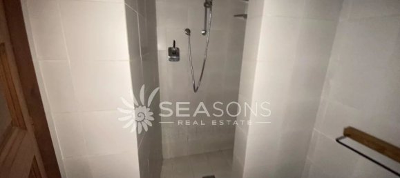 Apartamento de 3 habitaciónes en Olbia, Italy No. 300200 16