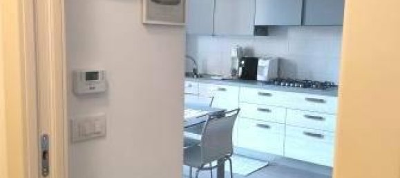 Квартира с 2 комнатами в Куарто д’Альтино, Италия № 38335 9