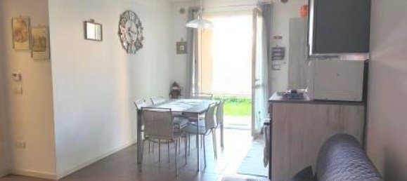 Квартира с 2 комнатами в Куарто д’Альтино, Италия № 38335 6