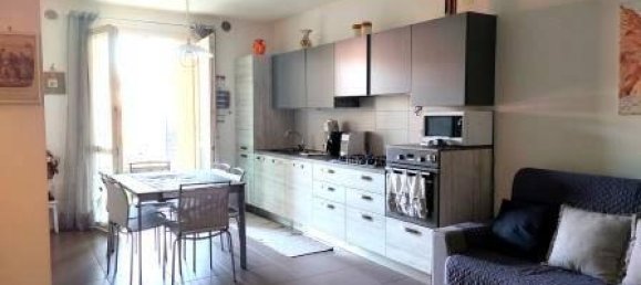 Квартира с 2 комнатами в Куарто д’Альтино, Италия № 38335 4