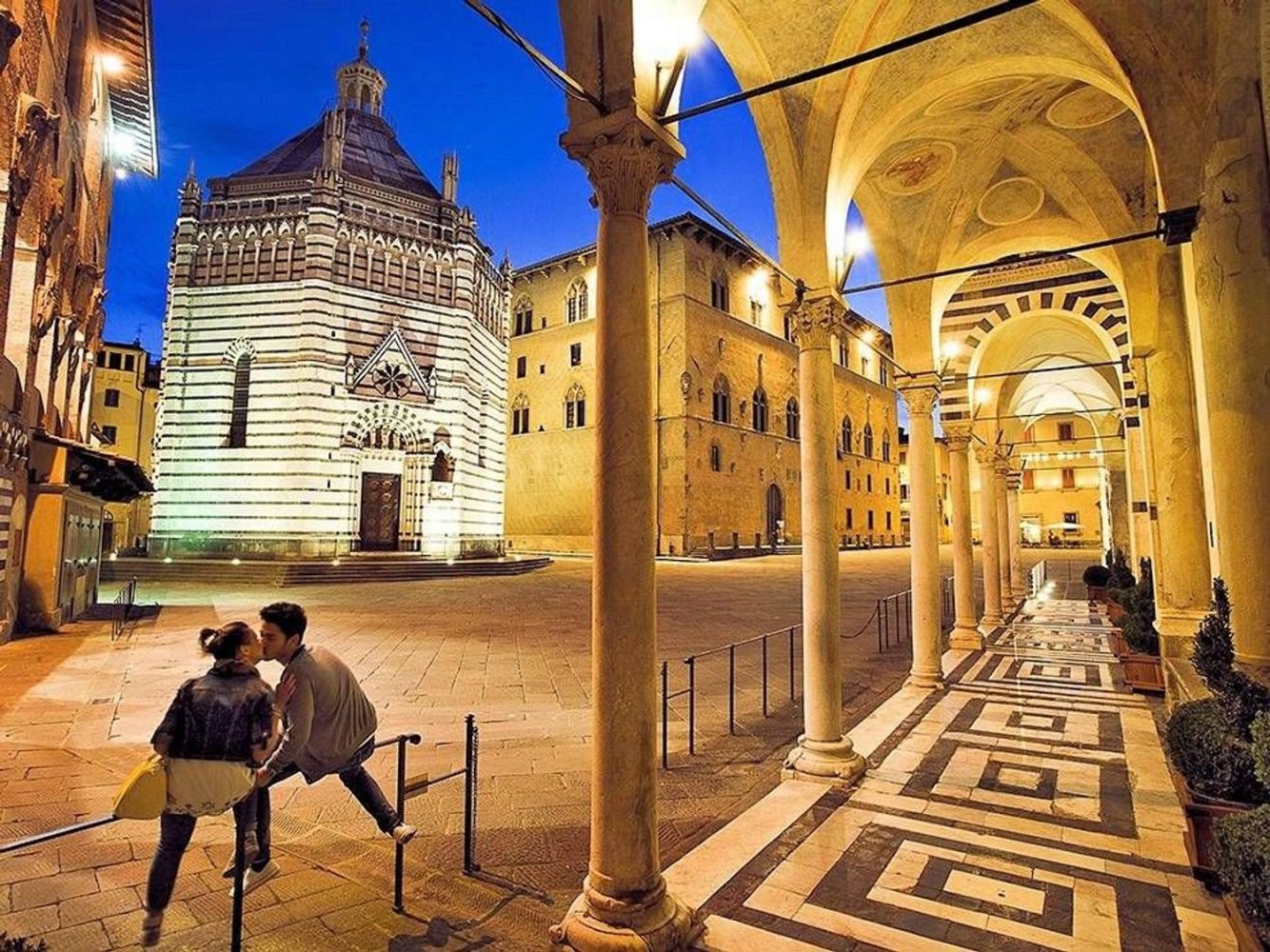 Apartamento de 6 divisões em Pistoia, Italy N.º 234299