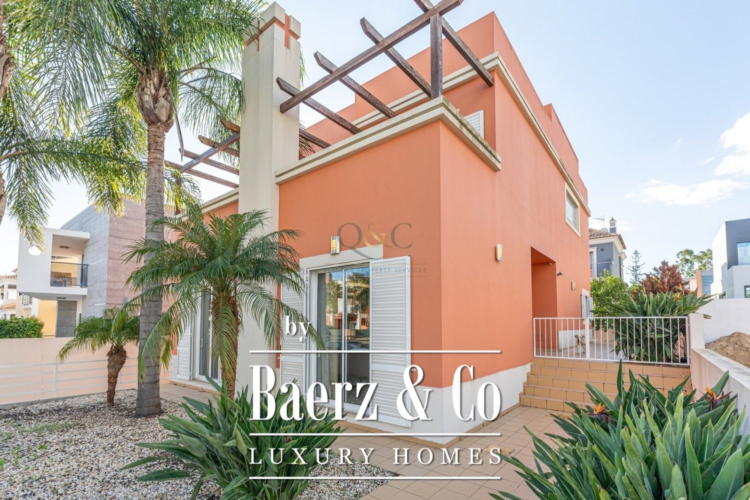 3 bedrooms Villa in Montenegro, Portugal No. 113654