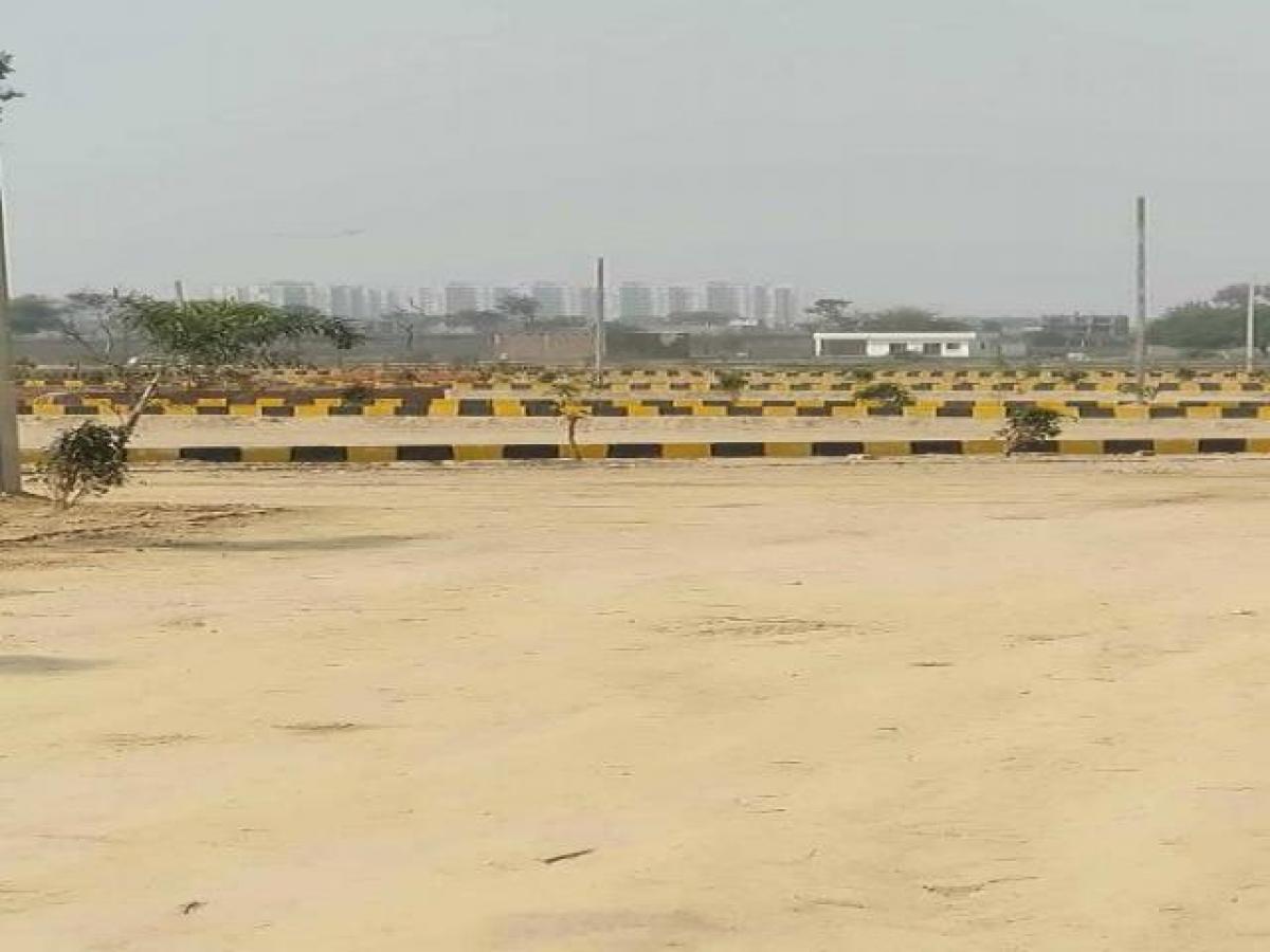 Grundstück in Lucknow, India, Nr. 34061