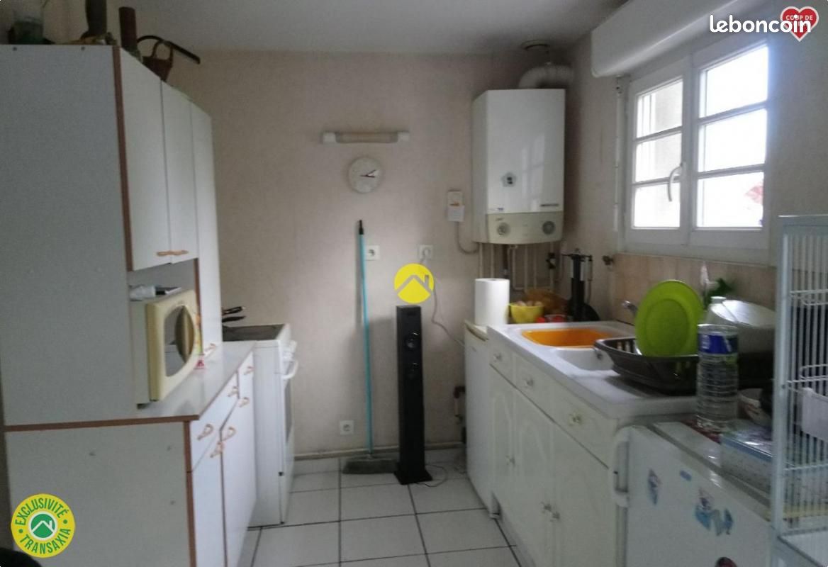 2 bedrooms Duplex in Saint-Amand-Montrond, France No. 152116