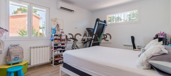 Casa de 4 dormitorios en Navas del Rey, Spain No. 169107 37