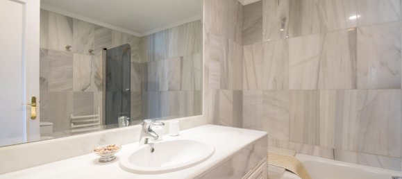 3 Schlafzimmer Penthouse in Marbella, Spain, Nr. 146535 21