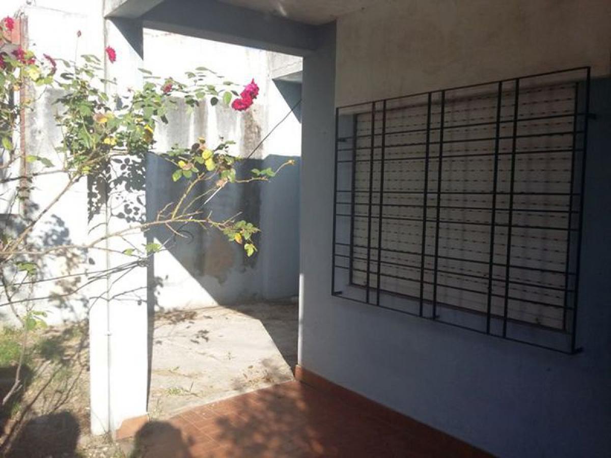 2 Schlafzimmer Haus in Moron, Argentina, Nr. 95858