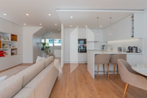 2 bedrooms House in Loures, Portugal No. 264551