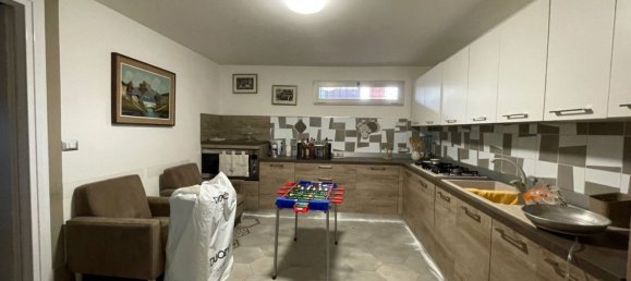 4-Zimmer Wohnung in Eboli, Italy, Nr. 32556 7