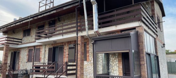 4-Zimmer Wohnung in Eboli, Italy, Nr. 32556 10