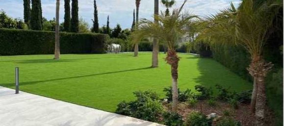 4 bedrooms House in Agios Tychonas, Cyprus No. 7567 8