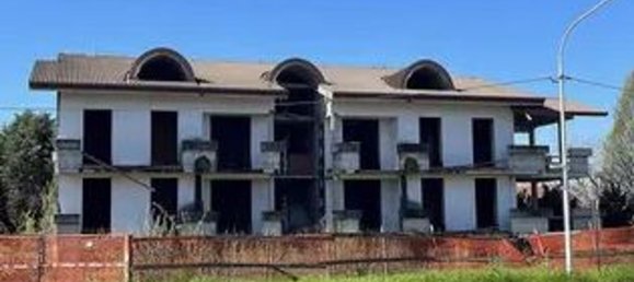 Bâtiment à Inzago, Italy 1720m² No. 90100 8