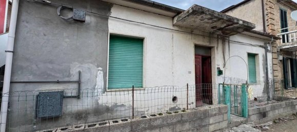 Дом с 4 комнатами в Монтесильвано, Италия № 26105 17