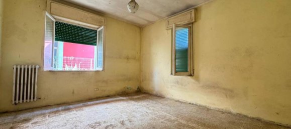 Дом с 4 комнатами в Монтесильвано, Италия № 26105 7