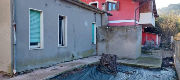 Дом с 4 комнатами в Монтесильвано, Италия № 26105 15