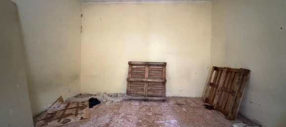 Дом с 4 комнатами в Монтесильвано, Италия № 26105 5