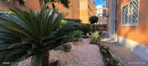 4-salle Appartement à Rome, Italy No. 33690 52