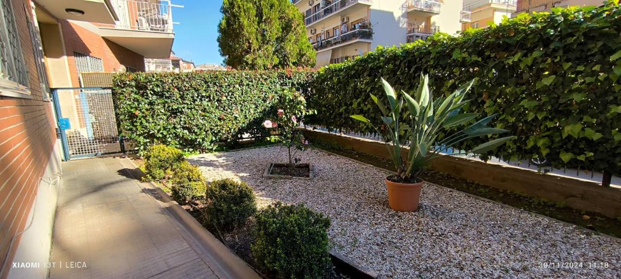 4-salle Appartement à Rome, Italy No. 33690