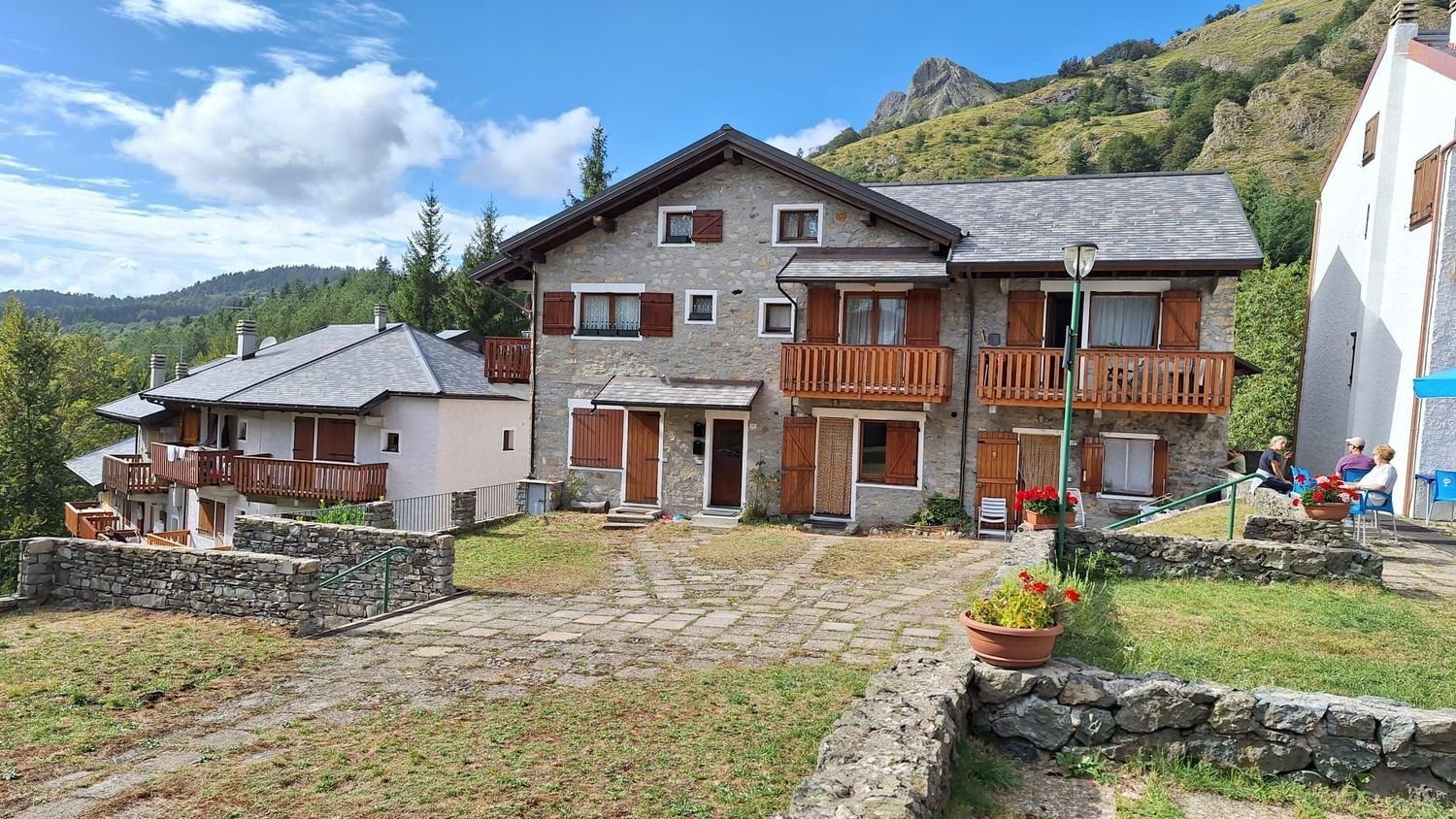 5-salle Appartement à Santo Stefano d'Aveto, Italy No. 71516