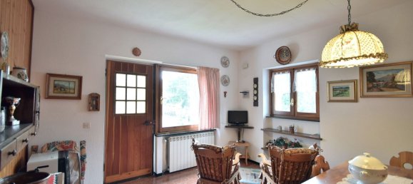 5-salle Appartement à Santo Stefano d'Aveto, Italy No. 71516 3