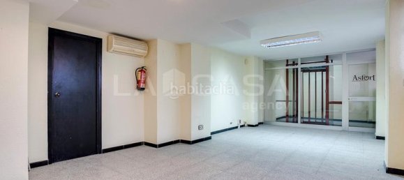 Propriété commerciale à Cornella De Llobregat, Spain 551m² No. 187609 29