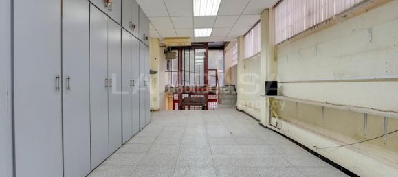 Propriété commerciale à Cornella De Llobregat, Spain 551m² No. 187609 17