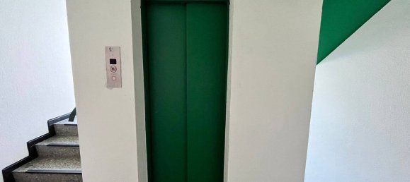 885m² Building in Duisburg, Germany No. 280961 5