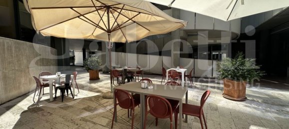 132m² Commercial property in Brescia, Italy No. 259852 2