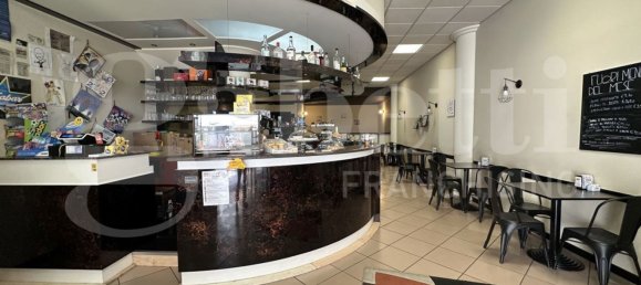 132m² Commercial property in Brescia, Italy No. 259852 3