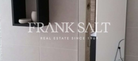 3 bedrooms Penthouse in Sliema, Malta No. 8970 7