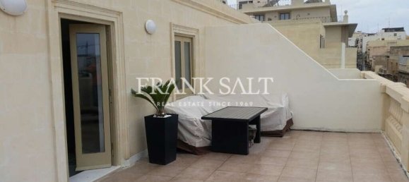 3 bedrooms Penthouse in Sliema, Malta No. 8970 10