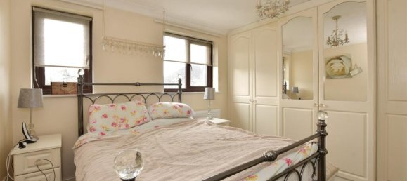 4 bedrooms House in Essex, United Kingdom No. 4092 6