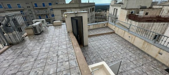 3 rooms House in Ostuni, Italy No. 121972 2