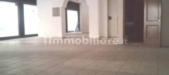 2 rooms Commercial property in Terni, Italy No. 284597 4