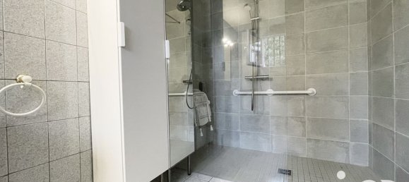 Casa de 3 dormitorios en La Rochette, France No. 329537 10