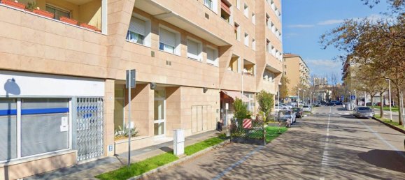 2 rooms Commercial property in Bologna, Italy No. 227289 6