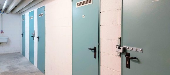 2 rooms Commercial property in Bologna, Italy No. 227289 2