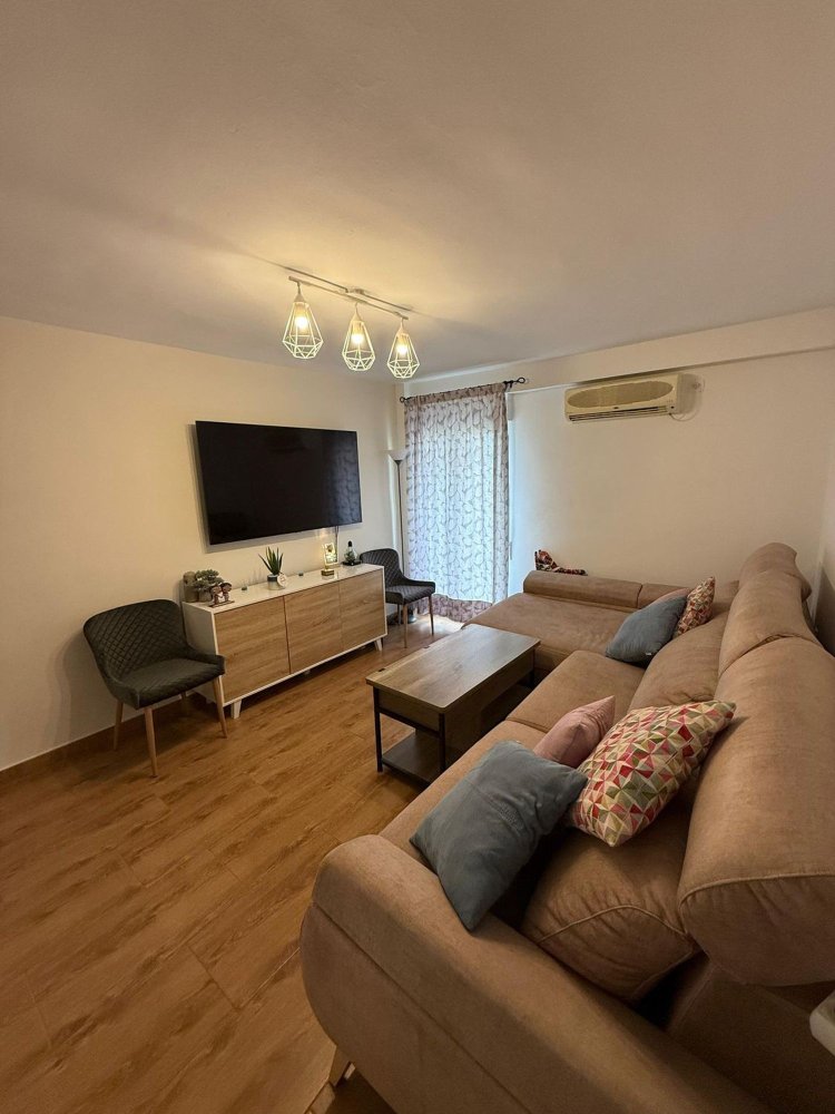 3 bedrooms Apartment in Cordoba, Spain No. 203935