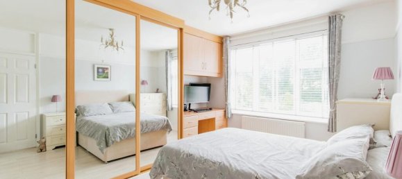 4 غرف نوم عقار تجاري في Beckenham, United Kingdom رقم 1229 9