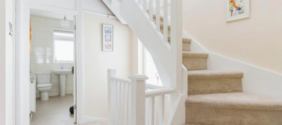 4 غرف نوم عقار تجاري في Beckenham, United Kingdom رقم 1229 8