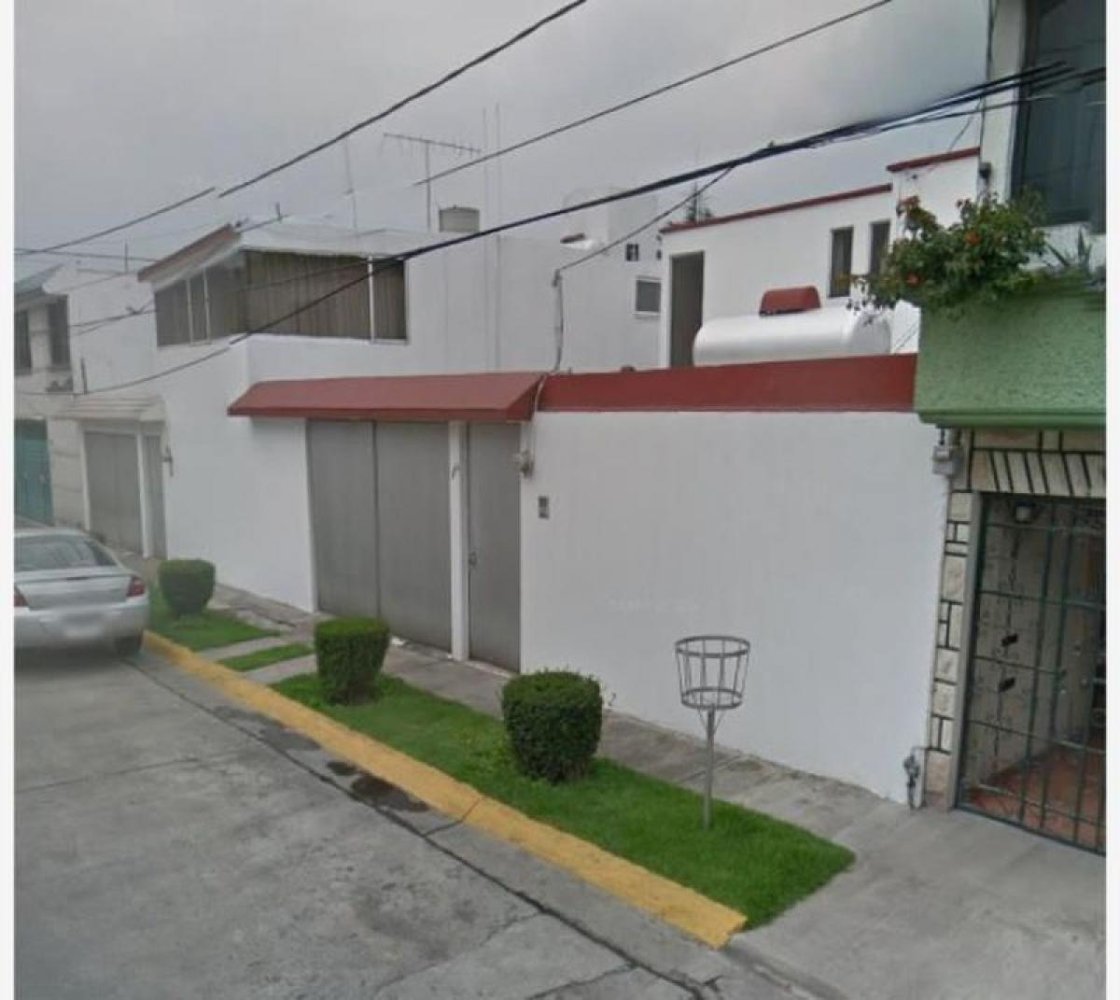 3 bedrooms House in Naucalpan de Juarez, Mexico No. 218069